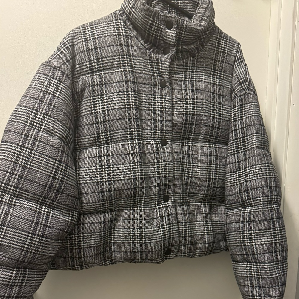 A new day cropped puffer coat woman’s size xl